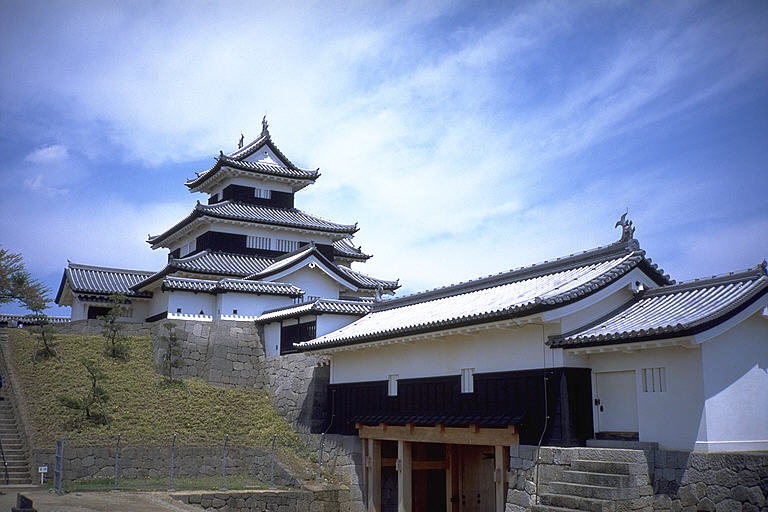 h6.jpg (77479 bytes)